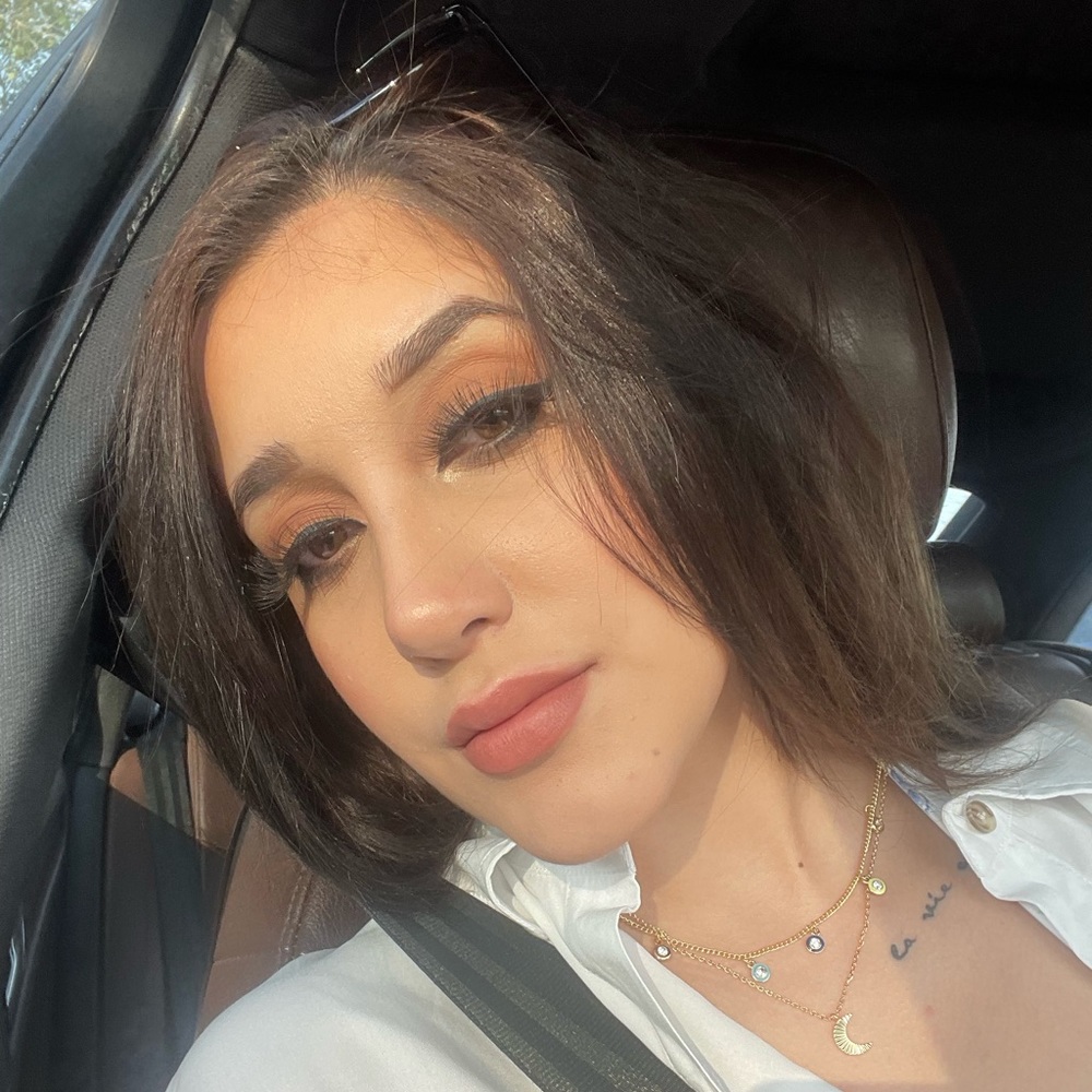 Meet your Posher, Sophia